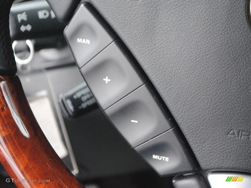 2008 Porsche Cayenne Turbo Controls Photo #66766376