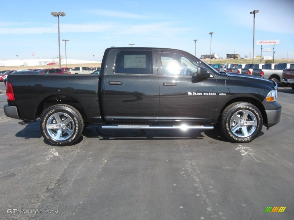 2011 Ram 1500 ST Crew Cab 4x4 - Brilliant Black Crystal Pearl / Dark Slate Gray/Medium Graystone photo #4