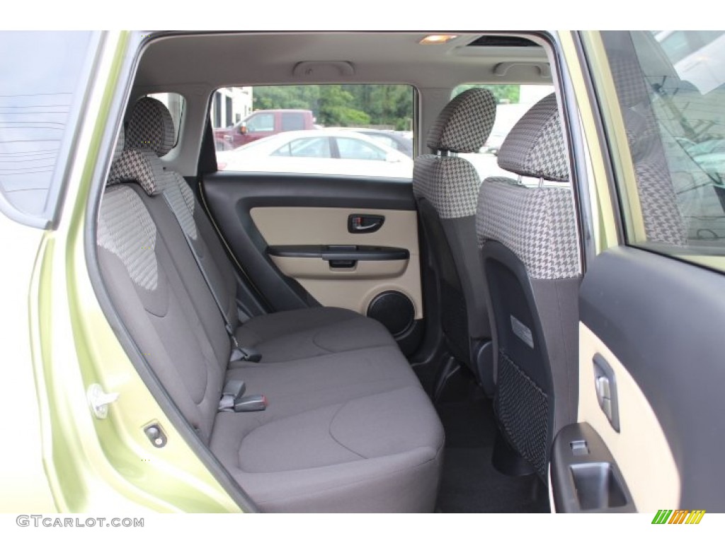 Sand/Black Houndstooth Cloth Interior 2011 Kia Soul ! Photo #66776233