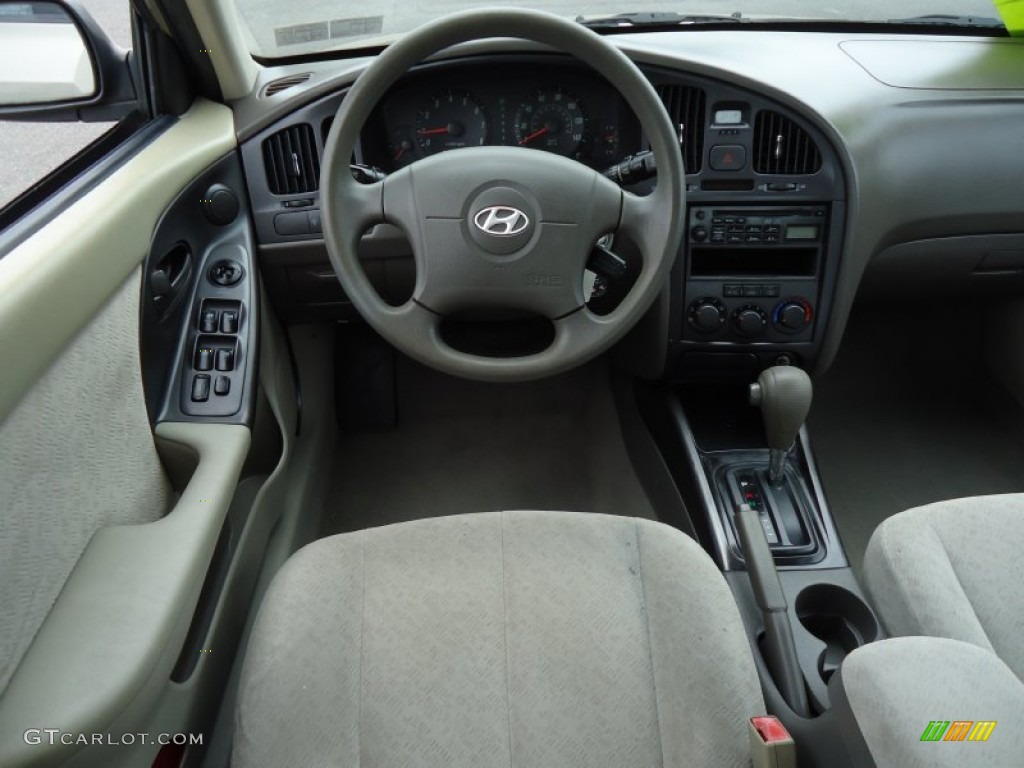 2006 Elantra GLS Sedan - Champagne Beige / Beige photo #17