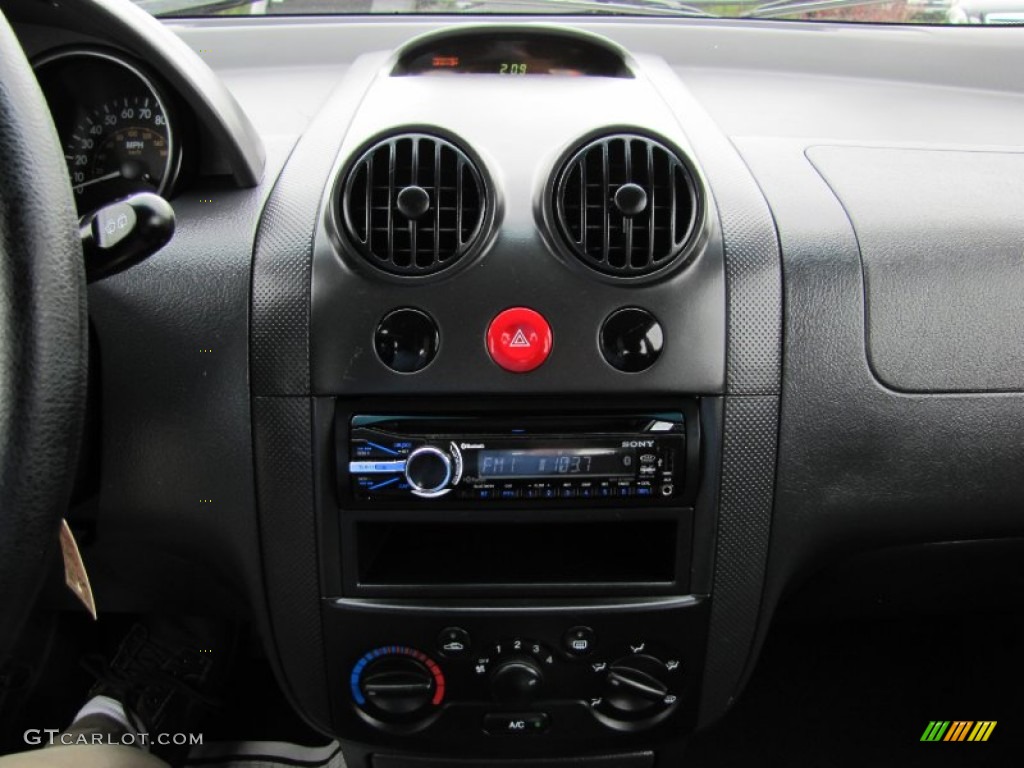 2008 Aveo Aveo5 LS - Victory Red / Charcoal photo #13