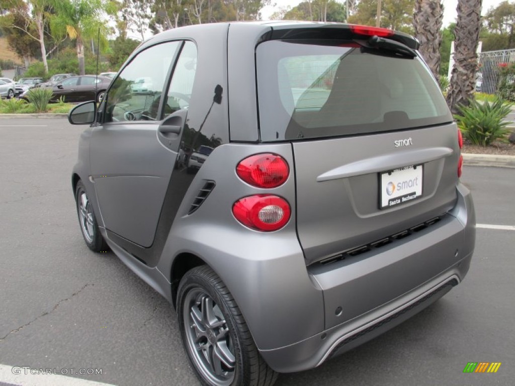 2013 fortwo passion coupe - Grey Matte / Design Black photo #3