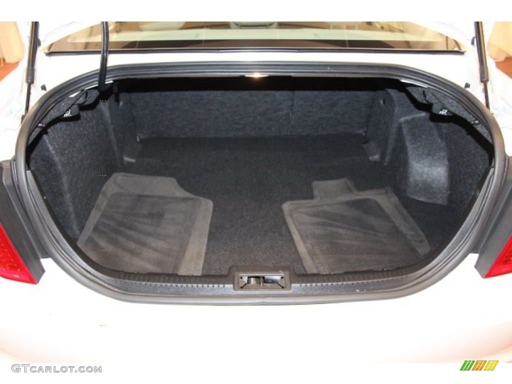 2011 Fusion SE V6 - White Suede / Medium Light Stone photo #16