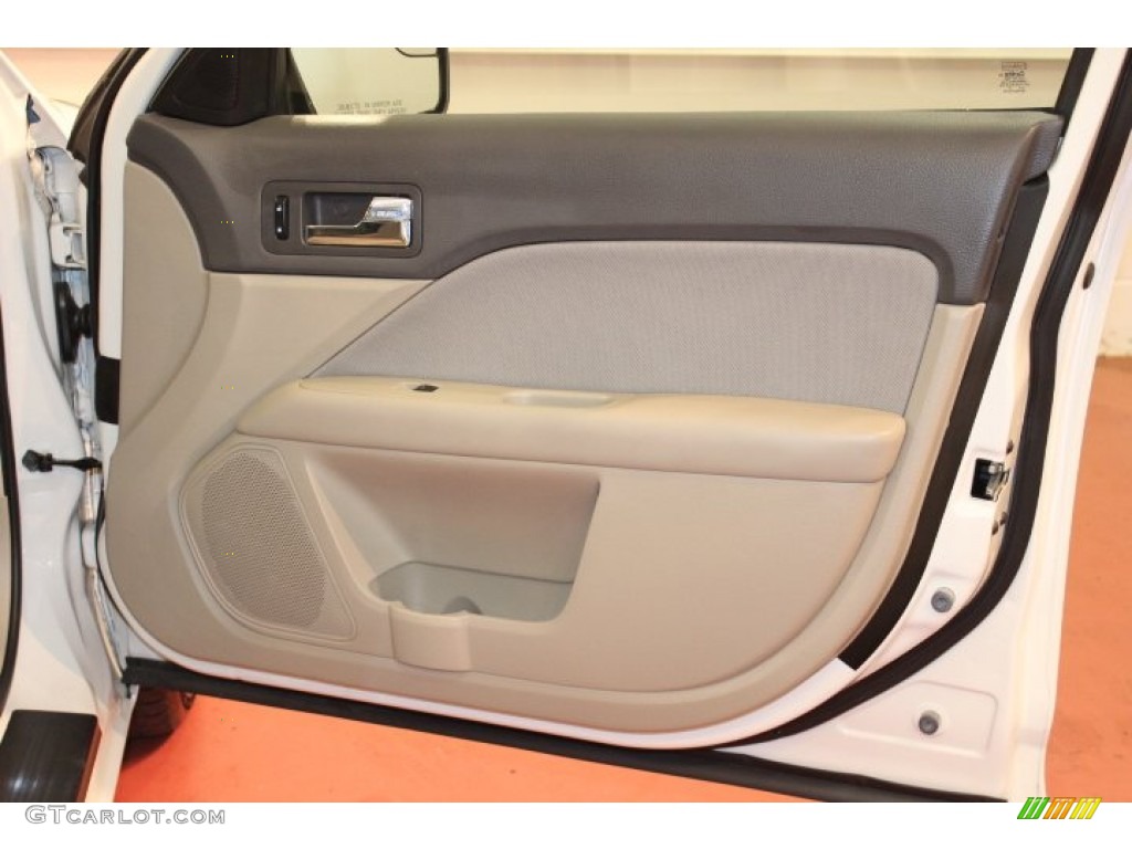 2011 Fusion SE V6 - White Suede / Medium Light Stone photo #20