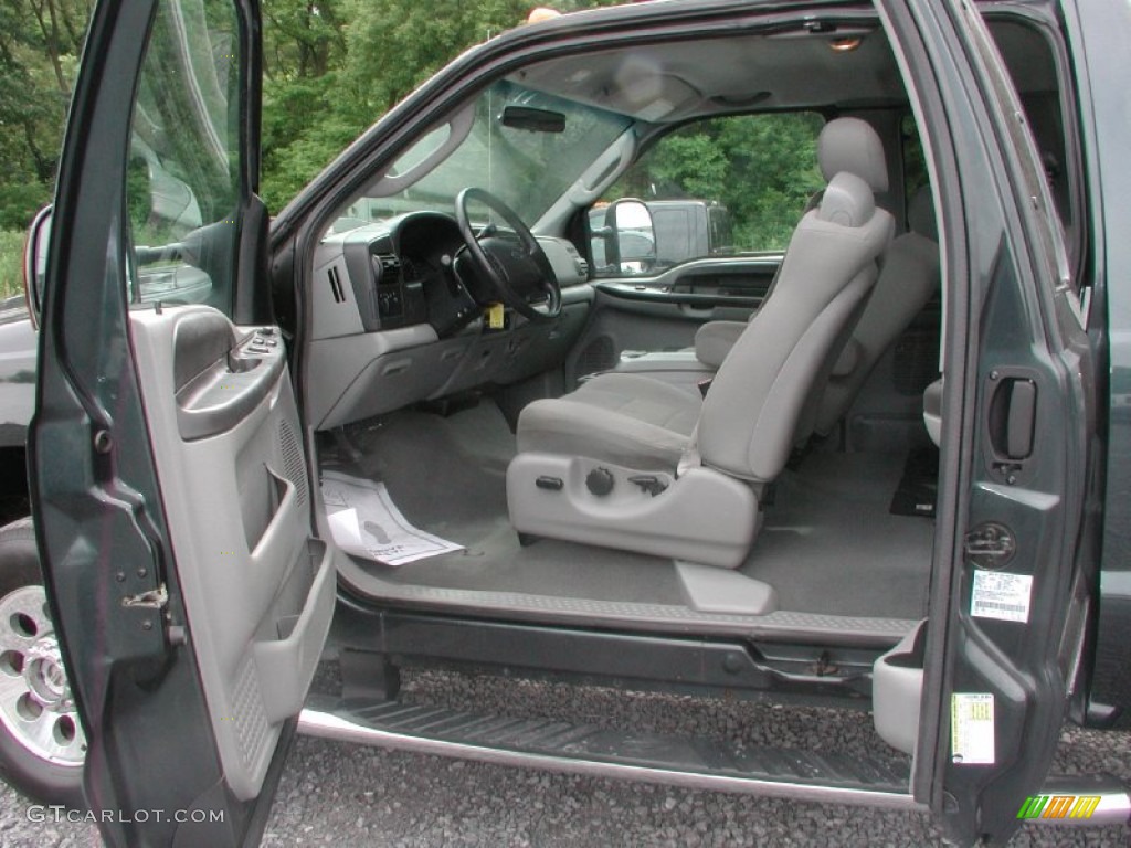 2006 F350 Super Duty XLT SuperCab 4x4 - Dark Green Satin Metallic / Medium Flint photo #26