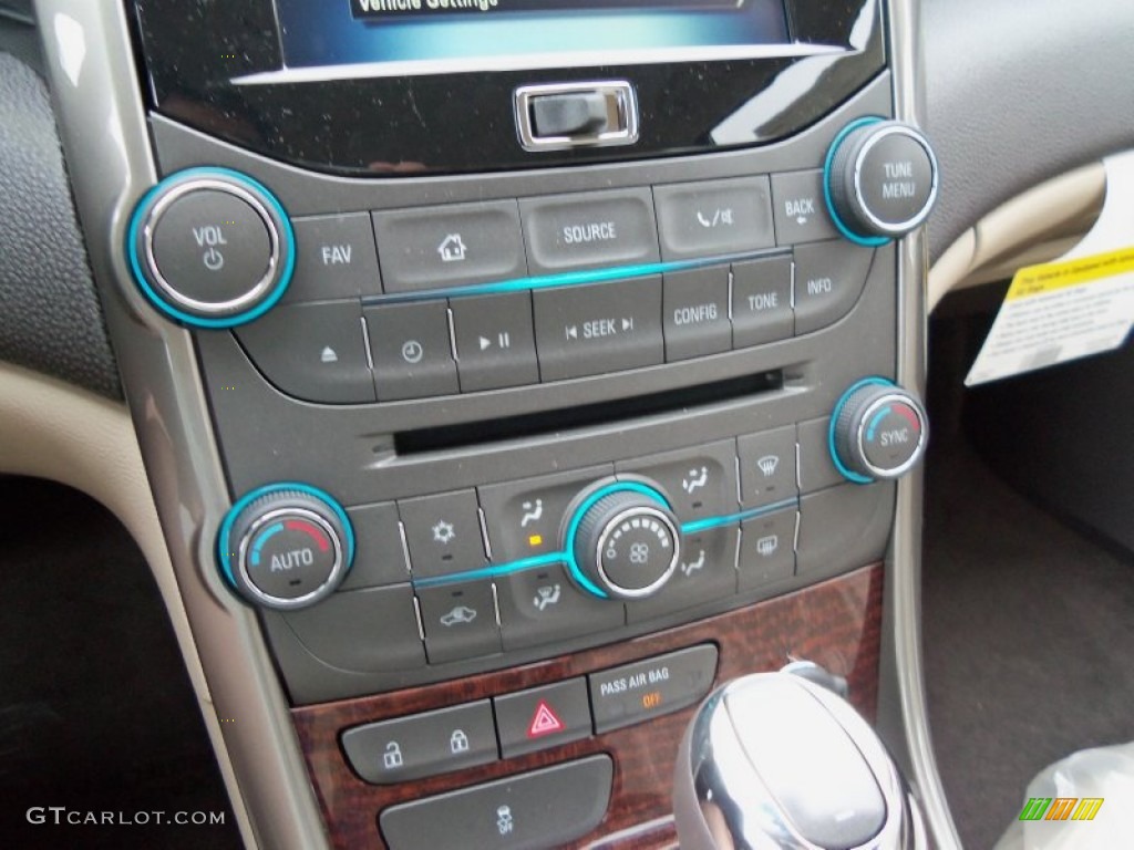 2013 Chevrolet Malibu ECO Controls Photo #66790806