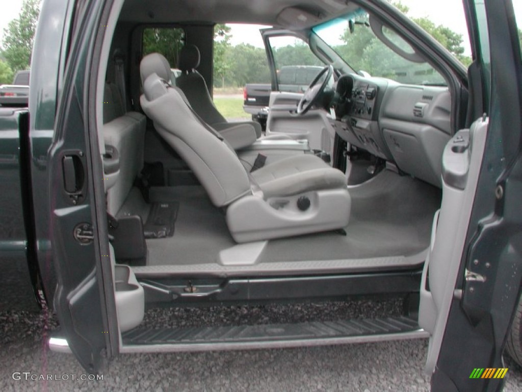2006 F350 Super Duty XLT SuperCab 4x4 - Dark Green Satin Metallic / Medium Flint photo #45