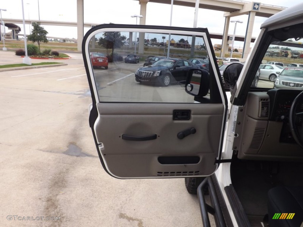 2004 Wrangler Rubicon 4x4 - Stone White / Dark Slate Gray photo #14