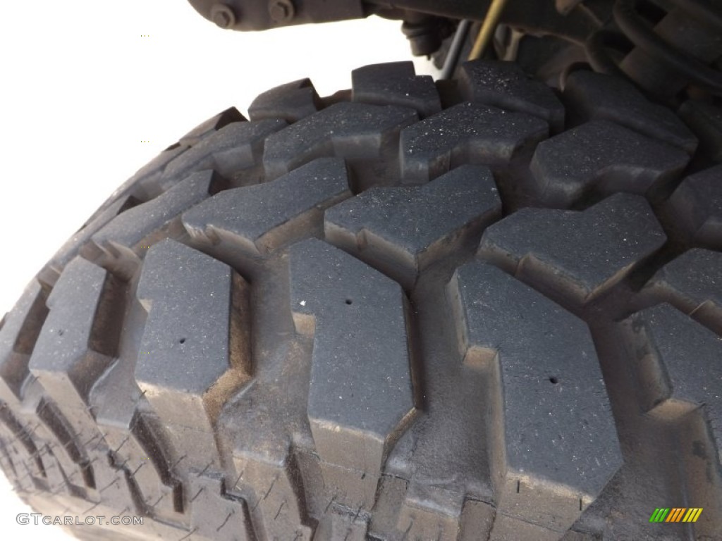 2004 Wrangler Rubicon 4x4 - Stone White / Dark Slate Gray photo #17