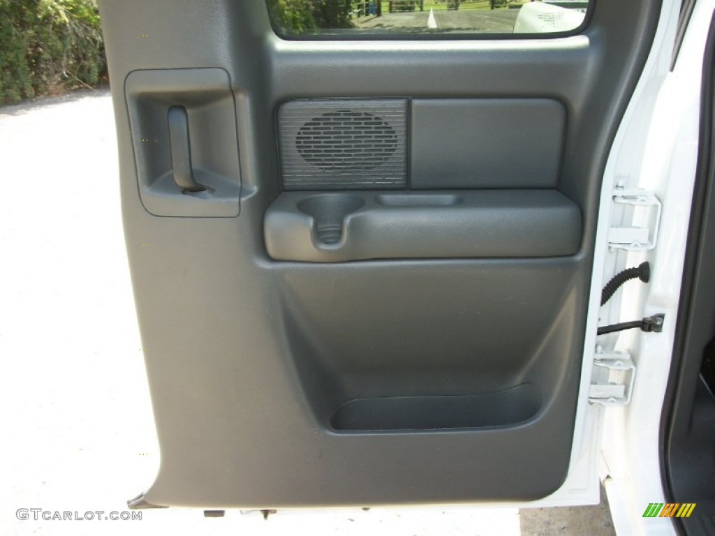 2005 Sierra 1500 SLE Extended Cab - Summit White / Pewter photo #26