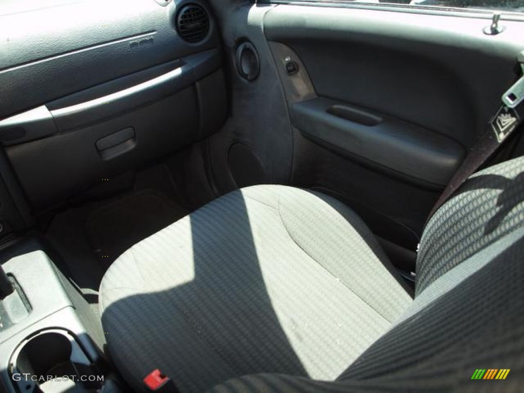 2004 Liberty Sport 4x4 - Black Clearcoat / Dark Slate Gray photo #12