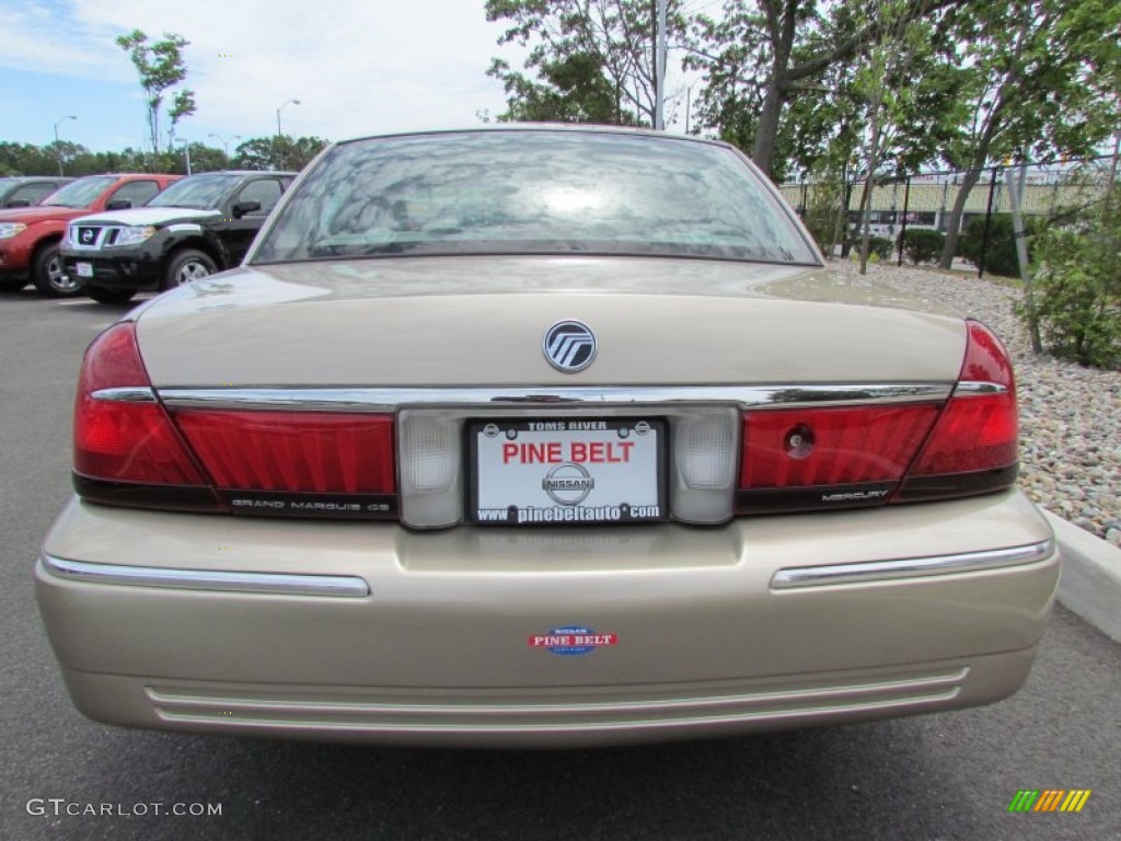 2000 Grand Marquis GS - Harvest Gold Metallic / Medium Parchment photo #6