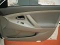 Super White - Camry LE Photo No. 25