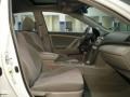 Super White - Camry LE Photo No. 27