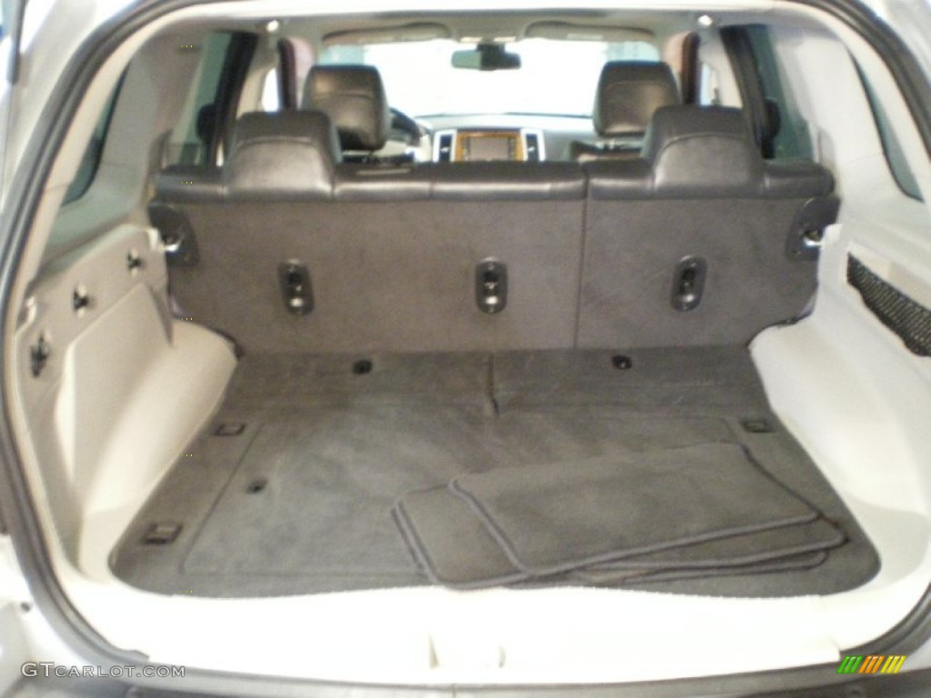 2008 Grand Cherokee Limited 4x4 - Bright Silver Metallic / Dark Slate Gray/Light Graystone photo #9