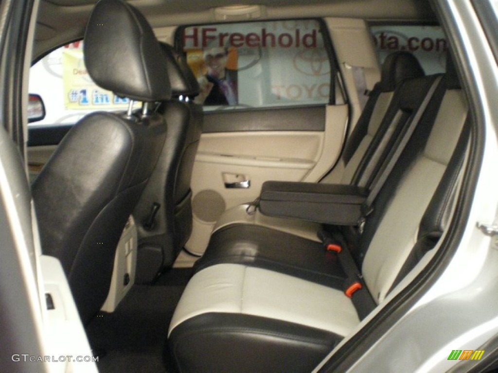 2008 Grand Cherokee Limited 4x4 - Bright Silver Metallic / Dark Slate Gray/Light Graystone photo #11