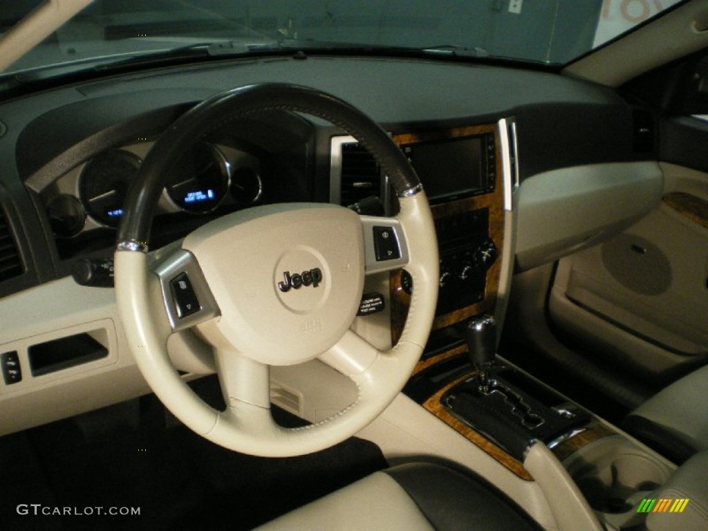 2008 Grand Cherokee Limited 4x4 - Bright Silver Metallic / Dark Slate Gray/Light Graystone photo #15
