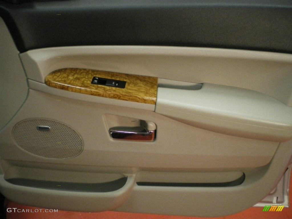 2008 Grand Cherokee Limited 4x4 - Bright Silver Metallic / Dark Slate Gray/Light Graystone photo #27