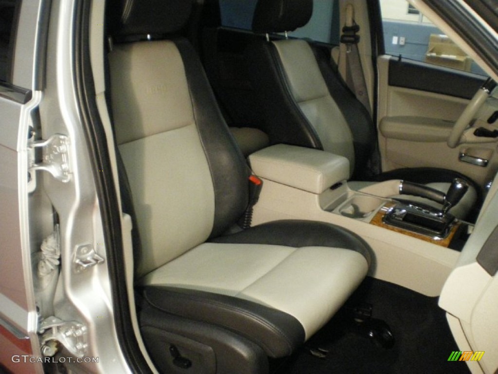 2008 Grand Cherokee Limited 4x4 - Bright Silver Metallic / Dark Slate Gray/Light Graystone photo #30