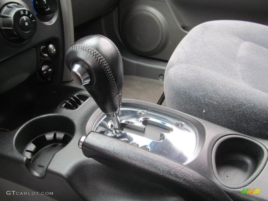 2004 Hyundai Santa Fe GLS Transmission Photos