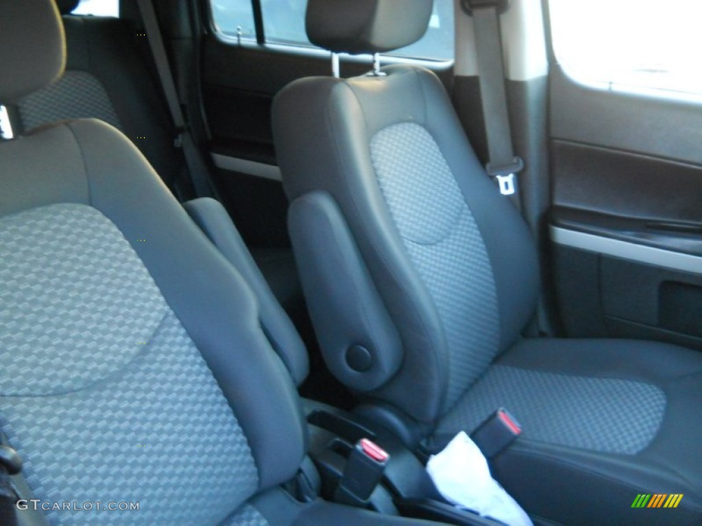 2011 HHR LT - Cyber Gray Metallic / Gray photo #16