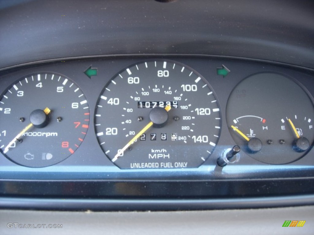 1996 Mazda 626 LX Gauges Photos