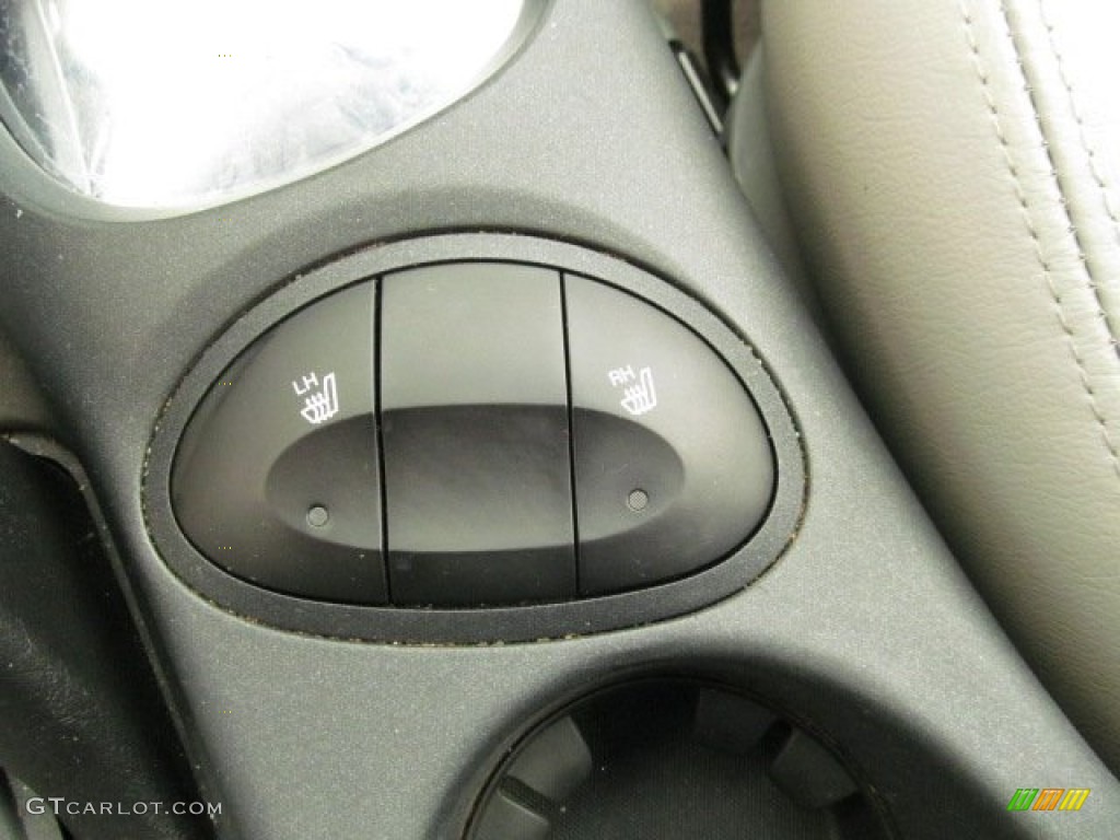 2006 Hyundai Santa Fe Limited 4WD Controls Photos