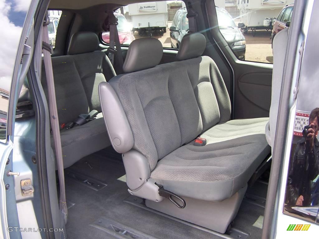 2004 Grand Caravan SE - Butane Blue Pearl / Medium Slate Gray photo #11