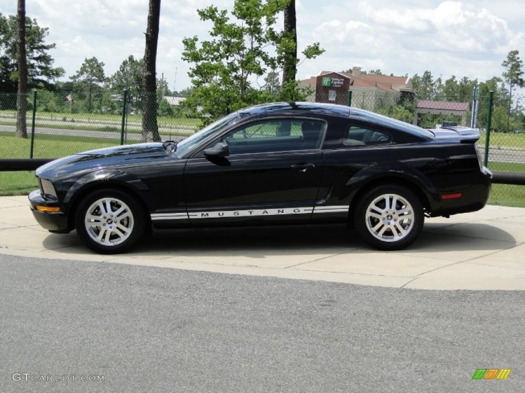 2007 Mustang V6 Deluxe Coupe - Black / Dark Charcoal photo #7
