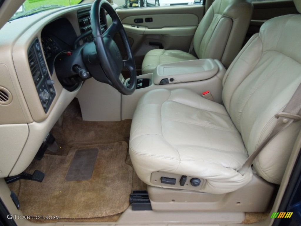 Tan/Neutral Interior 2002 Chevrolet Tahoe LT 4x4 Photo #66817795