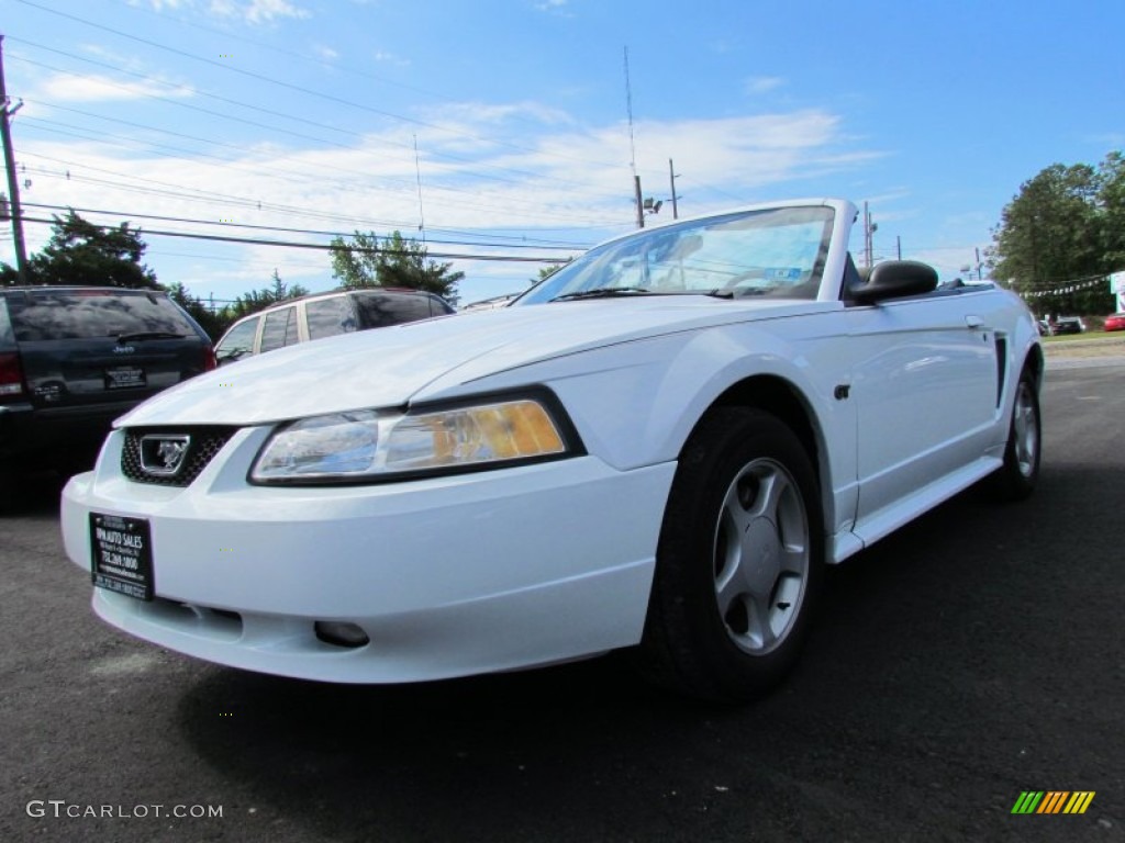 2000 Mustang GT Convertible - Crystal White / Medium Parchment photo #1