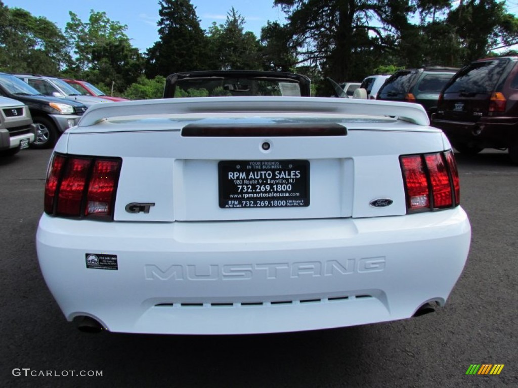 2000 Mustang GT Convertible - Crystal White / Medium Parchment photo #8