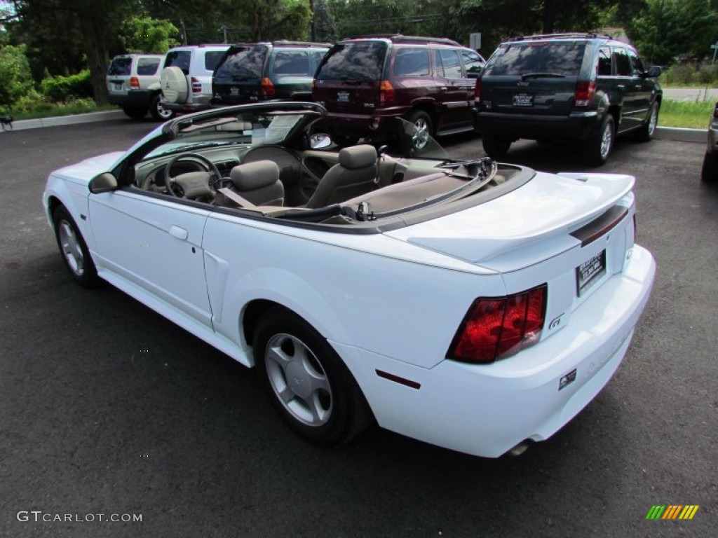 2000 Mustang GT Convertible - Crystal White / Medium Parchment photo #10