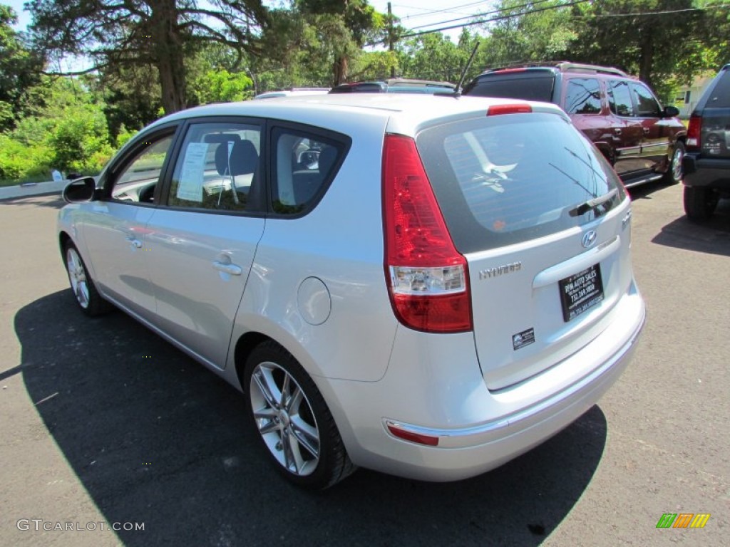 2009 Elantra Touring - Quicksilver / Black photo #9