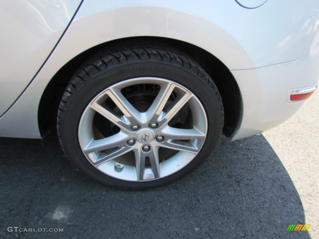 2009 Elantra Touring - Quicksilver / Black photo #11