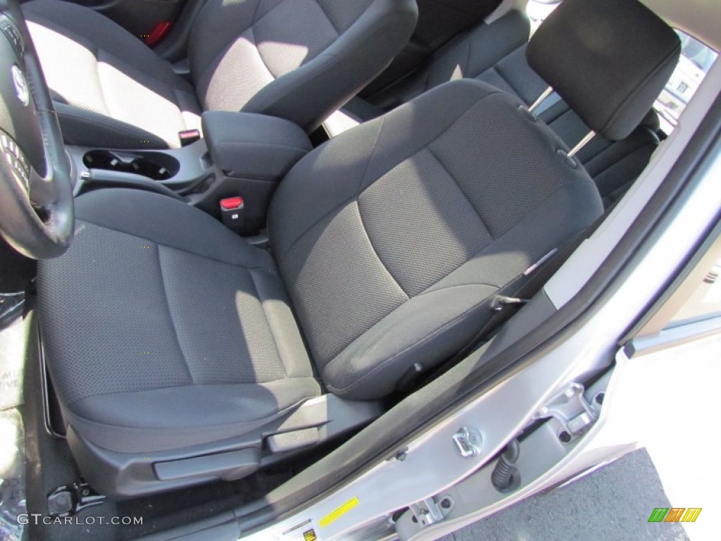 2009 Elantra Touring - Quicksilver / Black photo #17