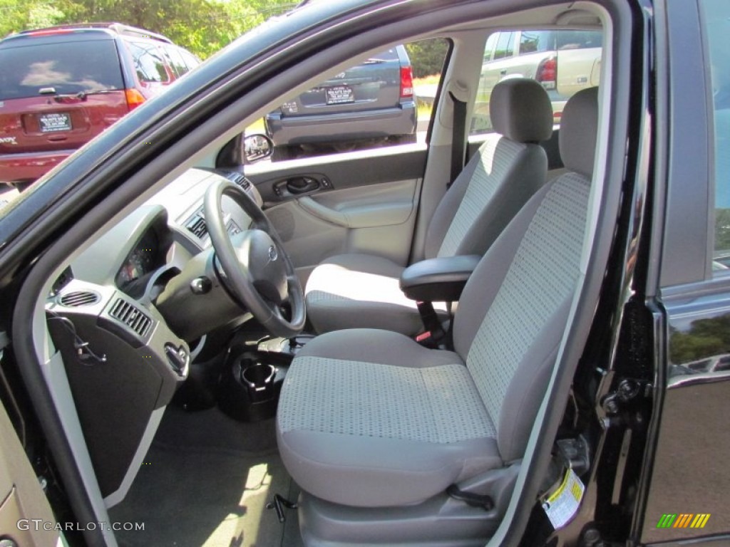 Charcoal/Light Flint Interior 2007 Ford Focus ZX4 SE Sedan Photo #66823598