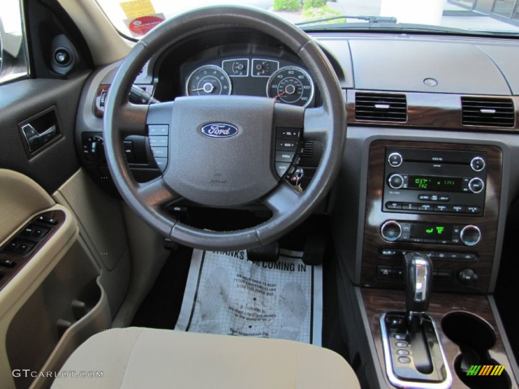 2009 Ford Taurus SEL AWD Dashboard Photos