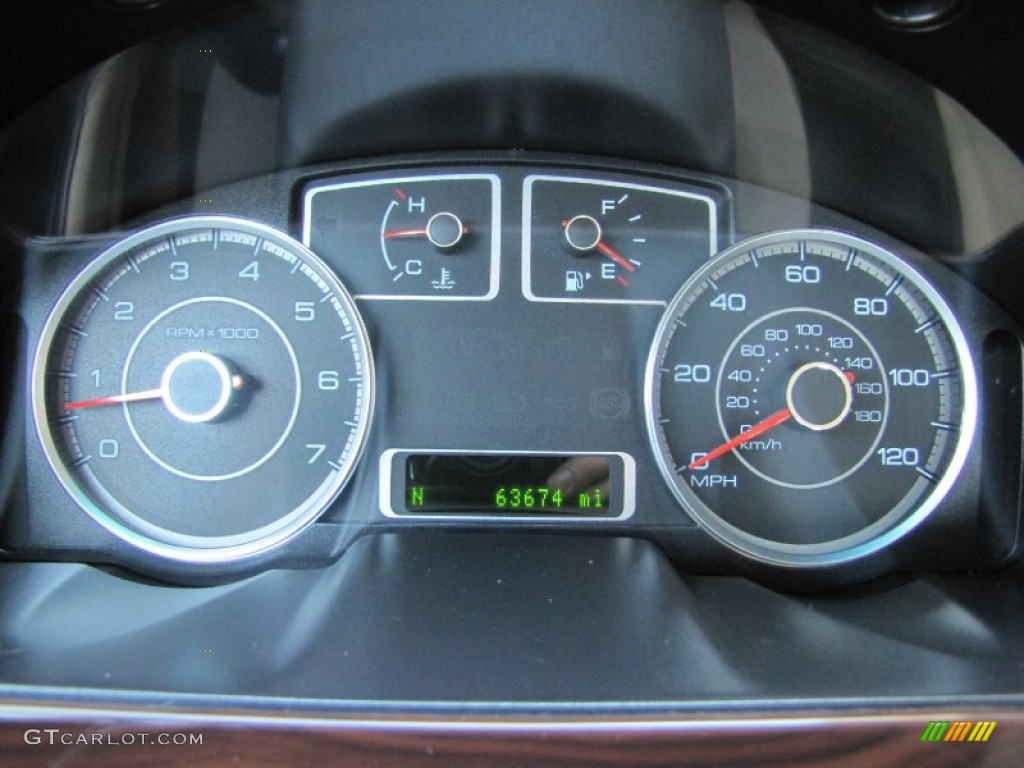 2009 Ford Taurus SEL AWD Gauges Photo #66828425
