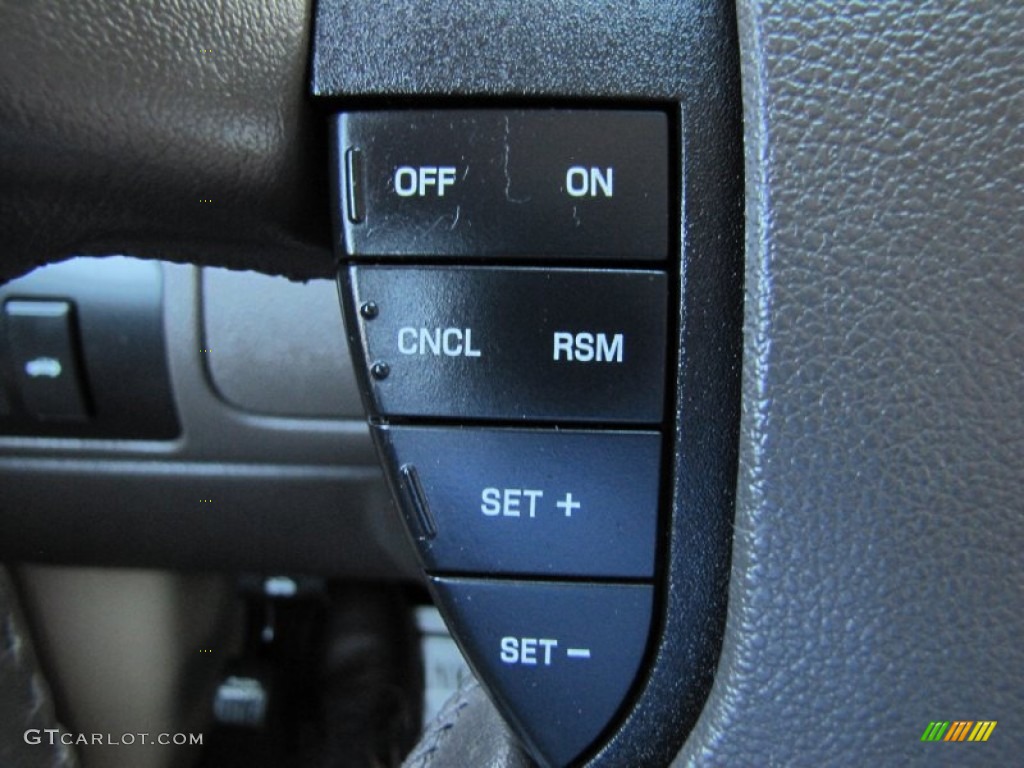 2009 Ford Taurus SEL AWD Controls Photo #66828443