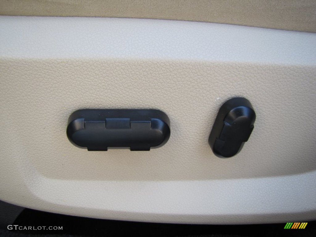 2009 Ford Taurus SEL AWD Controls Photo #66828462