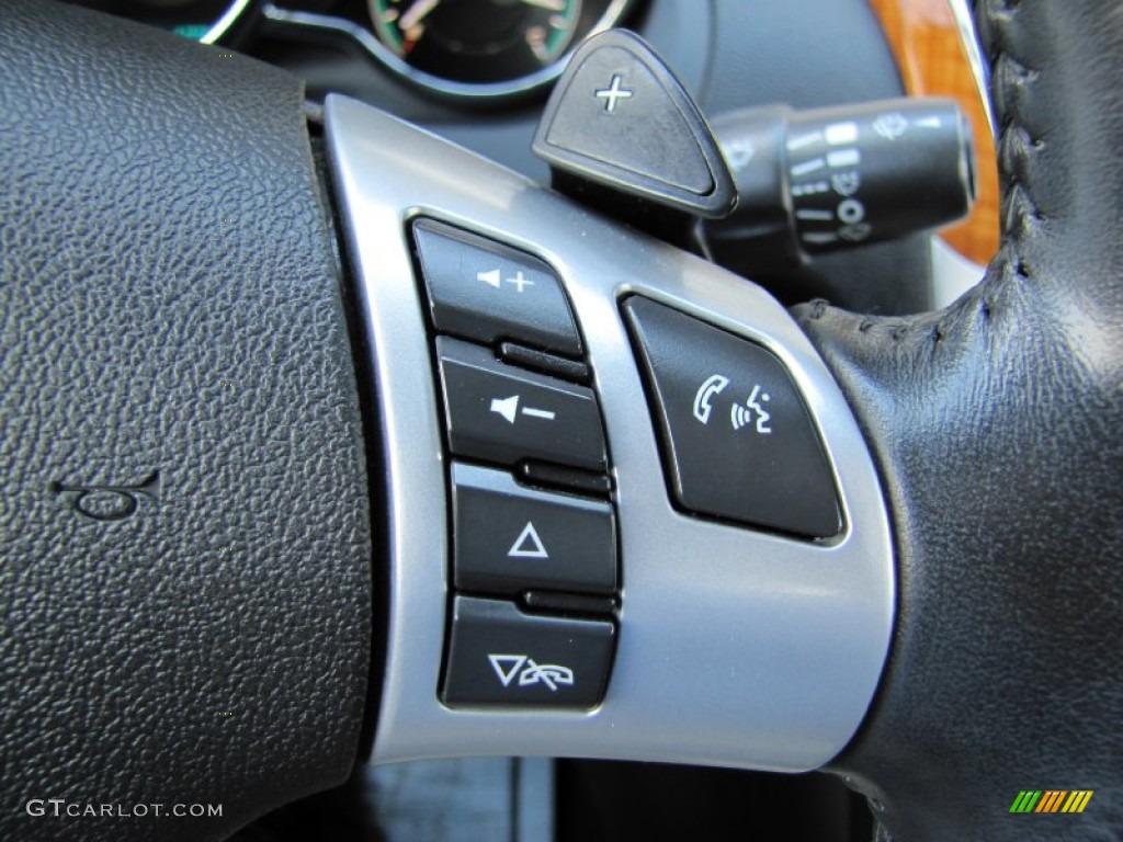 2009 Chevrolet Malibu LT Sedan Controls Photo #66830066