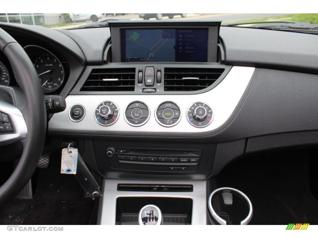2009 BMW Z4 sDrive35i Roadster Controls Photo #66830984