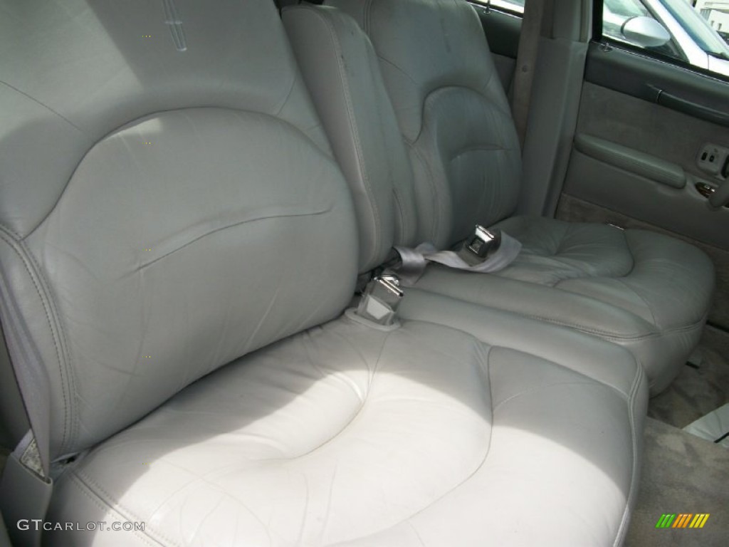 Light Gray Interior 1996 Lincoln Town Car Signature Photo #66832619