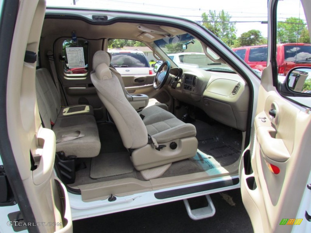 Medium Parchment Interior 2001 Ford F150 XLT SuperCab 4x4 Photo #66832940
