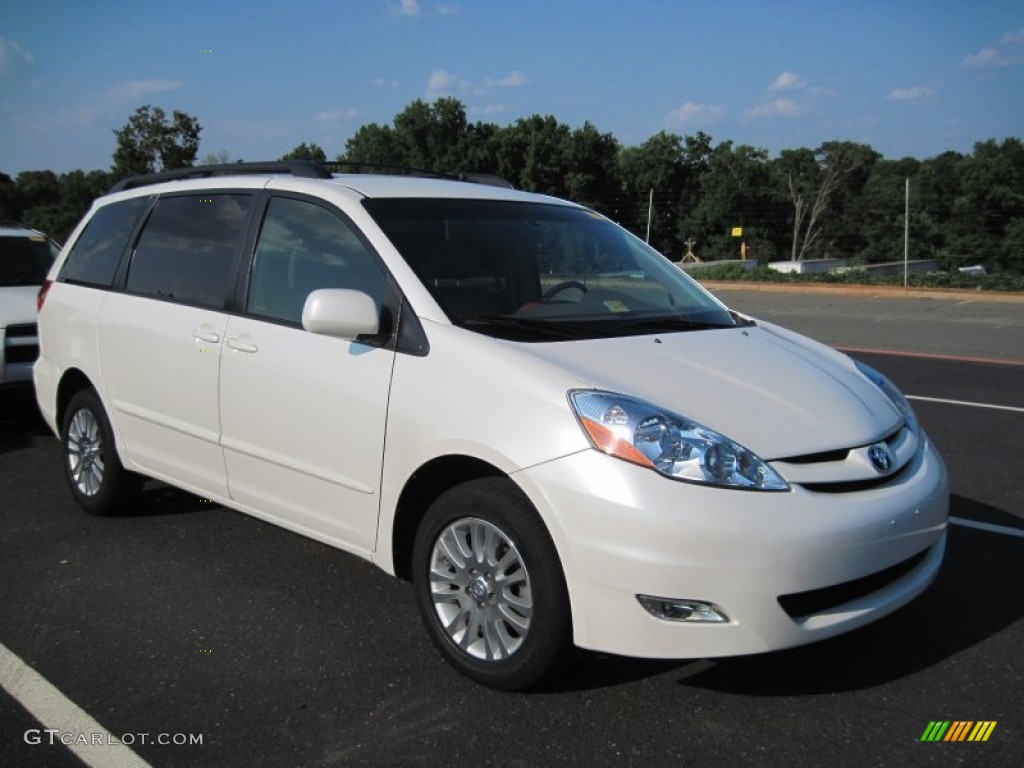 2007 Sienna XLE AWD - Arctic Frost Pearl White / Taupe photo #1