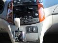 Controls of 2007 Sienna XLE AWD