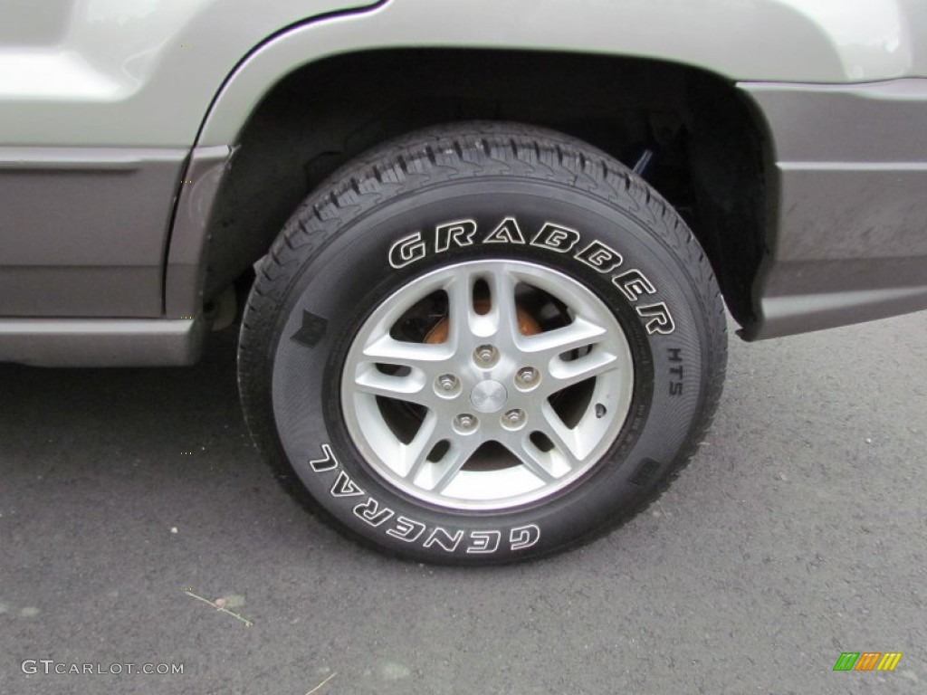 2004 Jeep Grand Cherokee Laredo 4x4 Wheel Photo #66833879