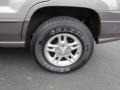 2004 Jeep Grand Cherokee Laredo 4x4 Wheel and Tire Photo