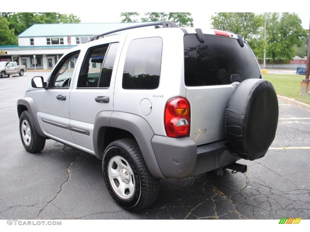 2002 Liberty Sport 4x4 - Bright Silver Metallic / Dark Slate Gray photo #4